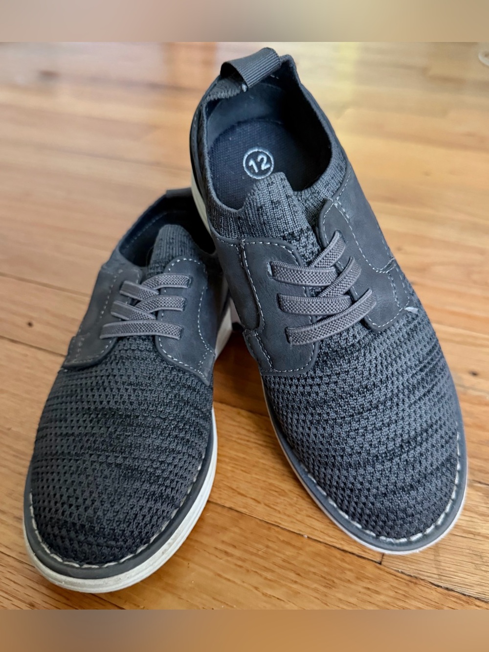 Cat & Jack kids Casual Knit Slip-On dress shoes in Charcoal Gray